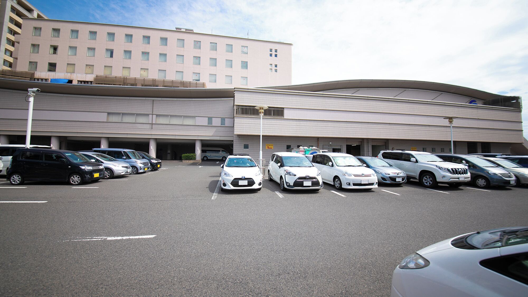 المنطقة المحيطة بالمنشأة