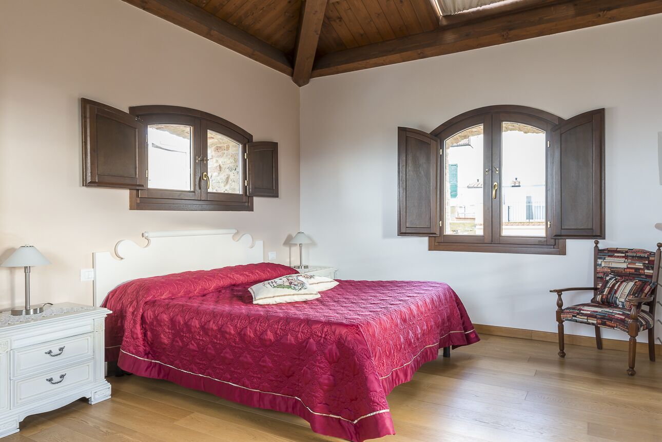 Junior Suite, 1 Double Bed with Sofa bed, Sea View | Individually furnished, desk, free WiFi, bed sheets