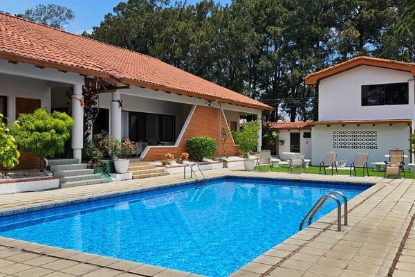 Piscina a l'aire lliure