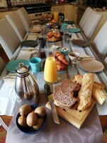 Free daily continental breakfast