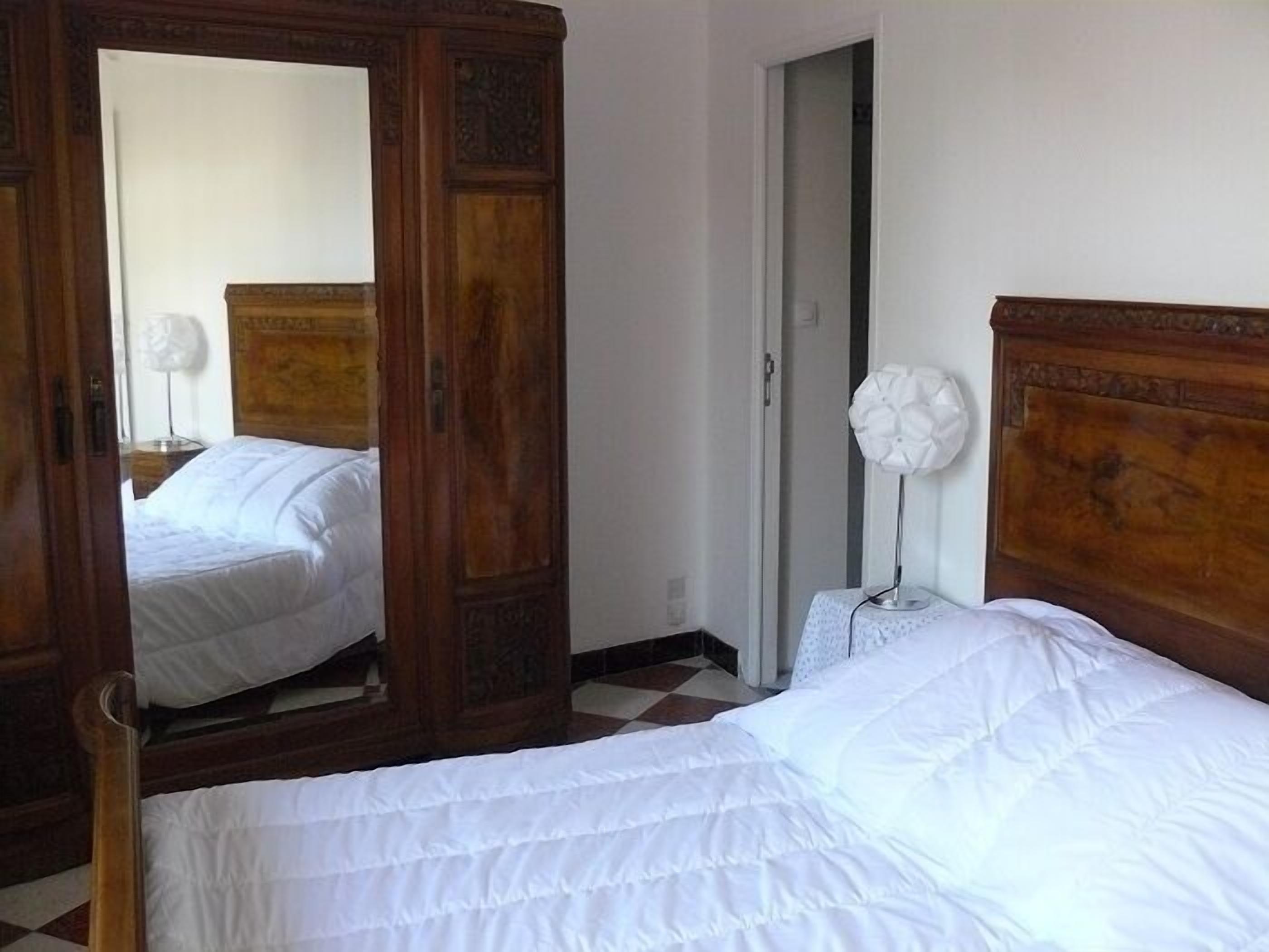 Camera doppia | Con stile personalizzato, con arredamento individuale, una scrivania