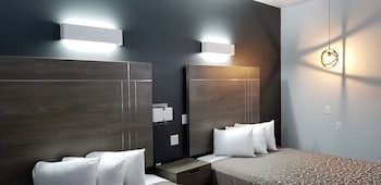 Continental Inn & Suites