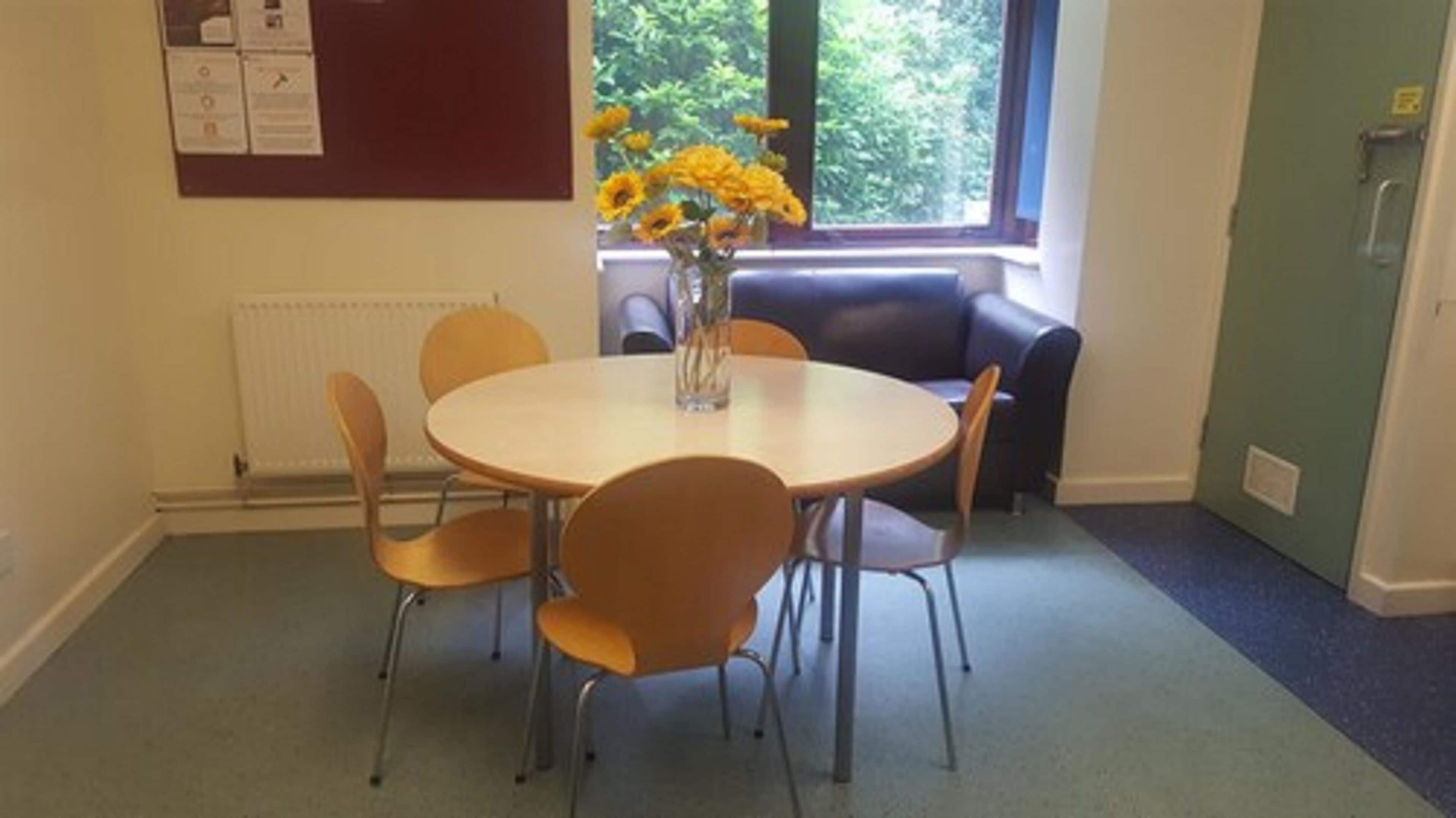 basic room | in-room dining