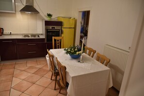 Apartamento | Servicio de comidas en la habitación