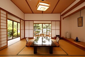 傳統客房, 私人浴室 (Japanese Western Style for 6 Guests) | 免費 Wi-Fi