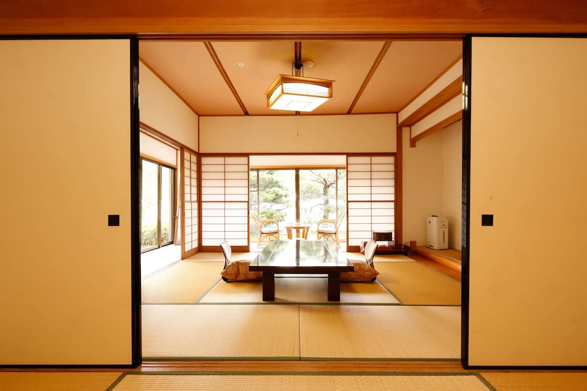 Japanese Western Style Room for 6 Guests with Private Bathroom & Yard (4F)