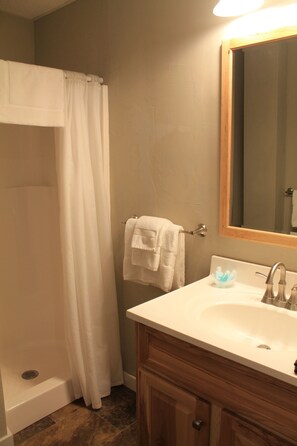 Deluxe Apartment, 1 King Bed with Sofa bed | Bathroom | Shower, designer toiletries, hair dryer, bathrobes - Strictly Moose Luxury Vacation Suites (Gorham)