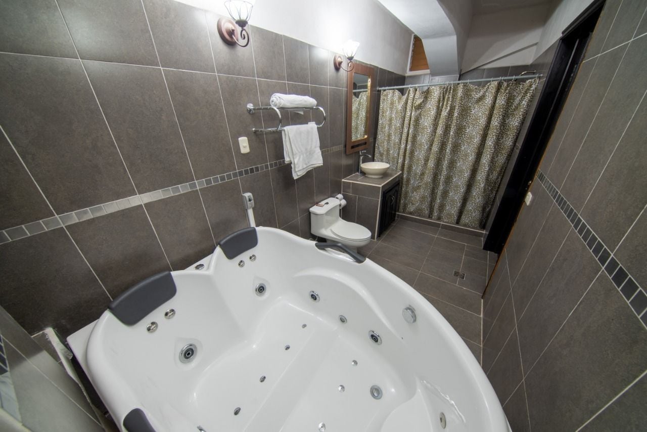 Bồn tắm thủy lực