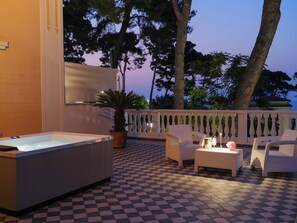 Terrace/patio - Park Hotel Villa Maria (Vico del Gargano)