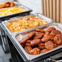 Alimentos y bebidas
