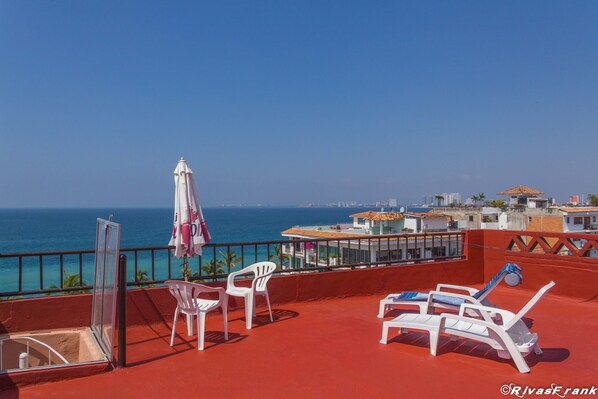 Condo, 1 cama Queen size, vista al océano | Terraza o patio