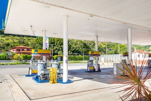 Fachada da propriedade