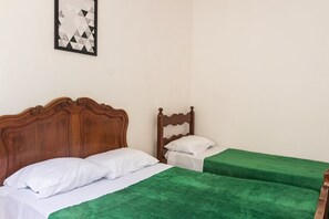 Iron/ironing board, free WiFi, bed sheets