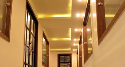 Royal Windsor Hotel