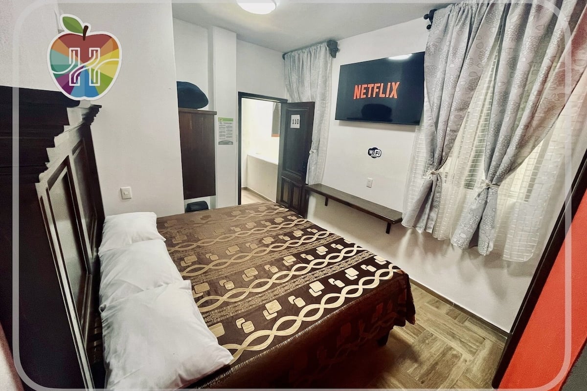 comfort room, 1 king bed | free wifi, bed sheets