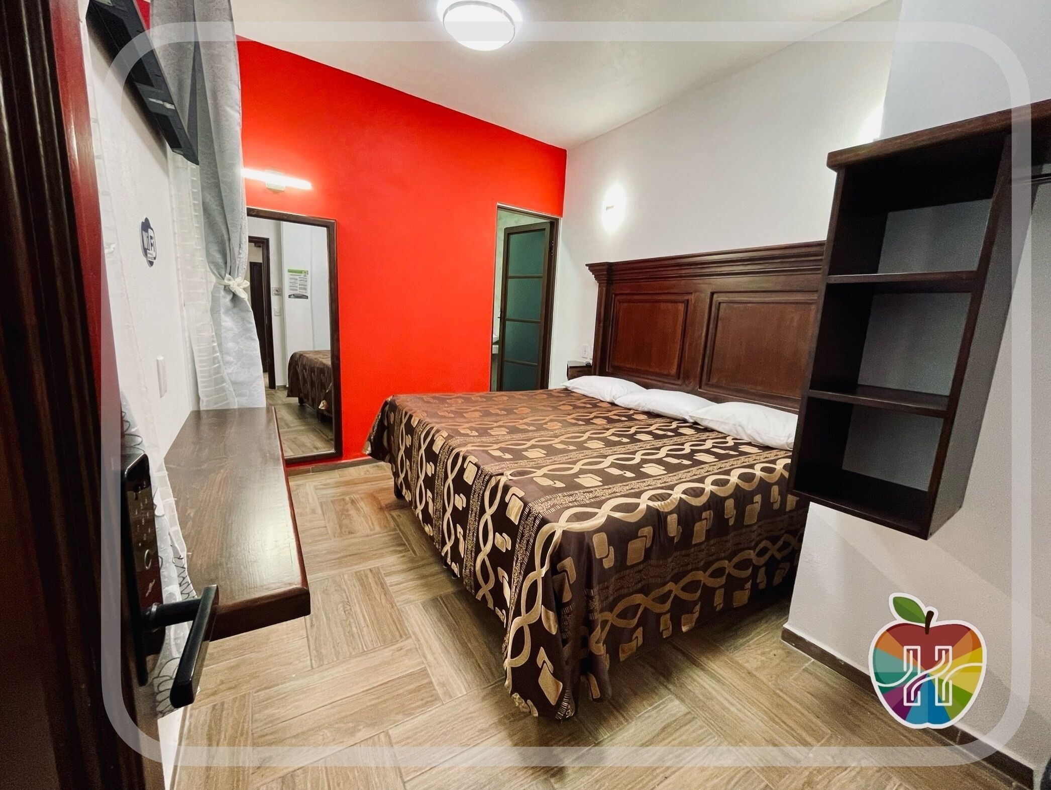 Habitación Confort, 1 cama de matrimonio grande | Wifi gratis y ropa de cama