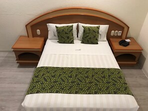 Deluxe Double Room, 1 Queen Bed, Non Smoking - Hotel Aeropuerto (Mexico City)