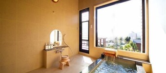 Kannawa Onsen Zekkei No Yado Sakuratei