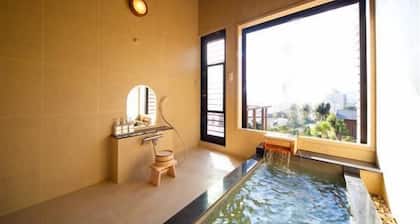 Kannawa Onsen Zekkei No Yado Sakuratei