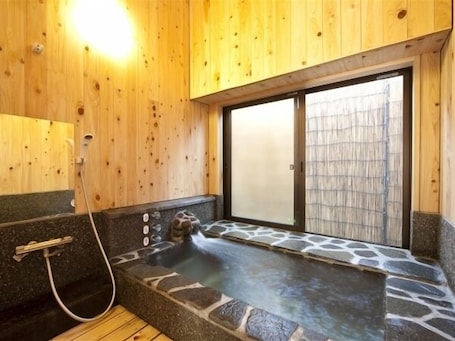 Spa. Kannawa Onsen Zekkei No Yado Sakuratei