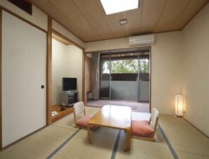Unclassified image, 3 of 88, button - Kannawa Onsen Zekkei No Yado Sakuratei (Beppu)