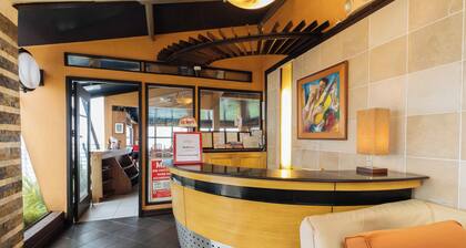 Reddoorz Plus @ The Ridge Tagaytay City