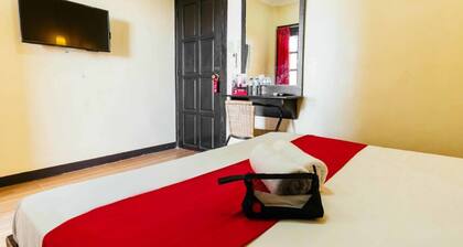 Reddoorz Plus @ The Ridge Tagaytay City
