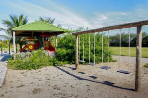 Children’s play area – outdoor - Villa The Mansion (Búzios)