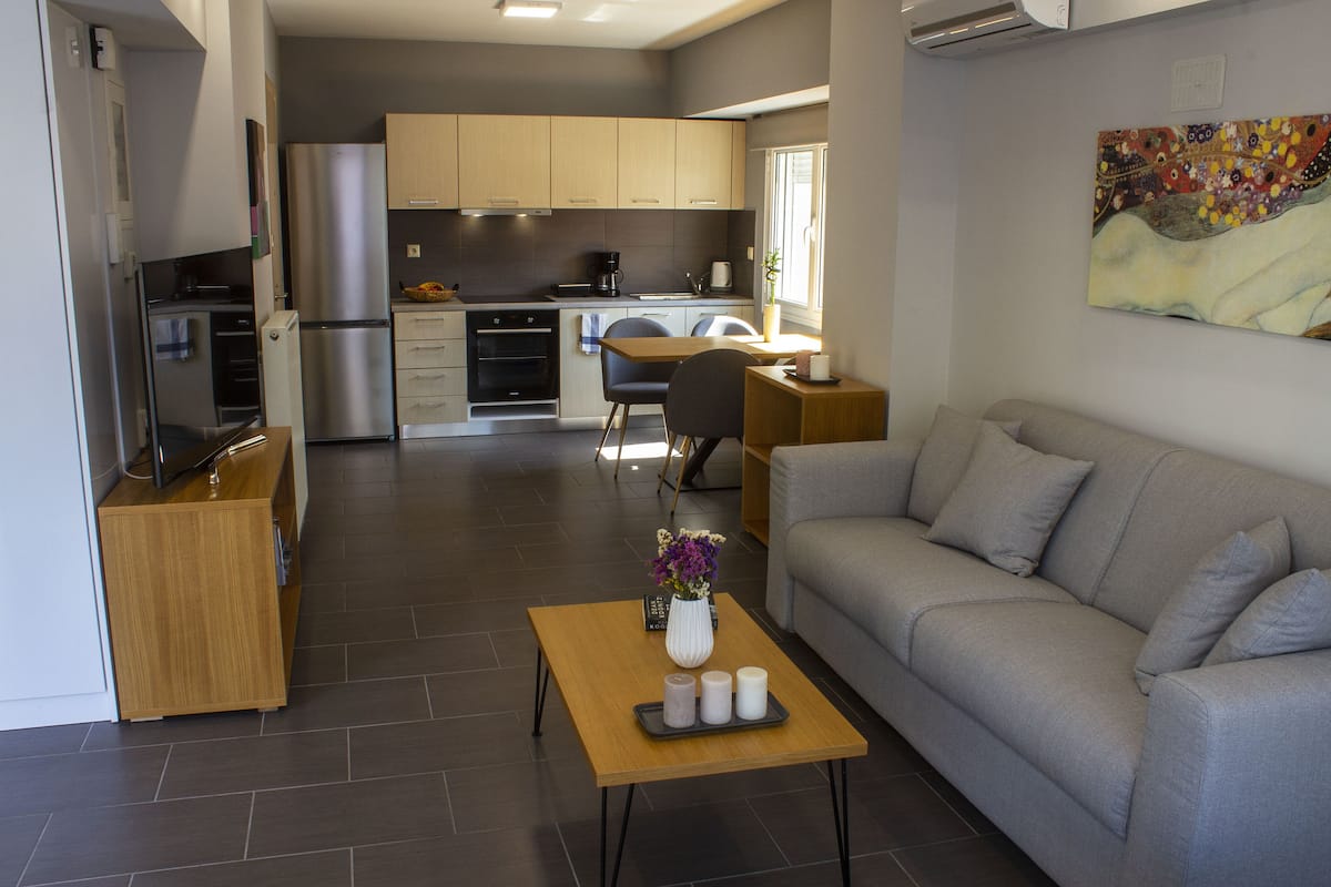 Senior-Apartment | 1 Schlafzimmer, Zimmersafe, schallisolierte Zimmer