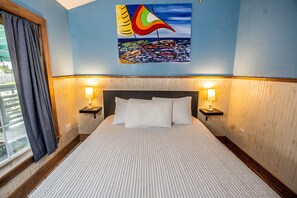 3 bedrooms, travel crib, free WiFi, bed sheets