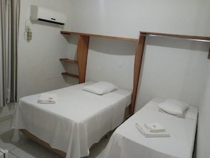 Frigobar, Wi-Fi de cortesia, roupa de cama