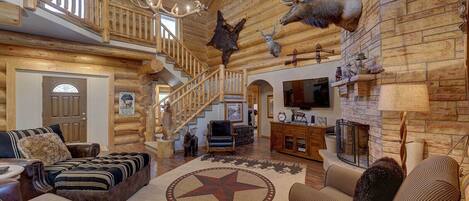 TV connectée, cheminée, lecteur de DVD