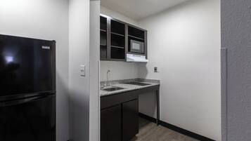 Fridge, microwave, coffee/tea maker