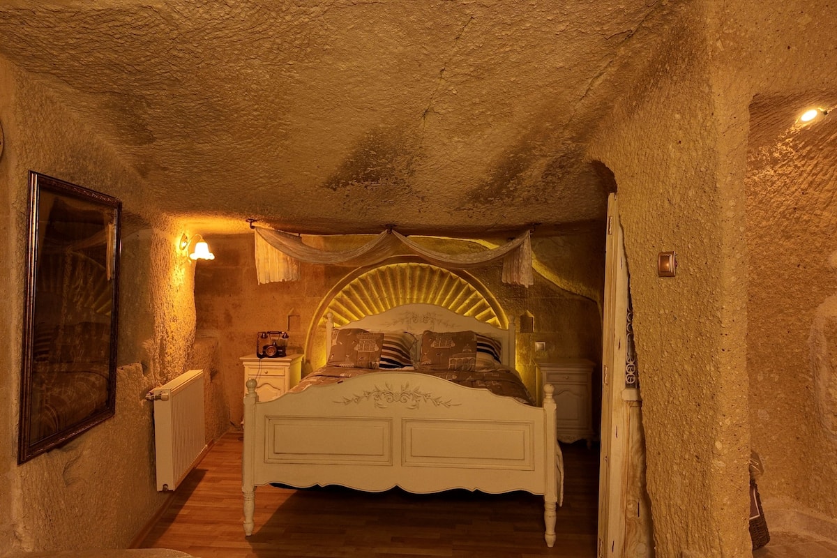 Grand suite | 1 slaapkamer, luxe beddengoed, een minibar, een strijkplank/strijkijzer
