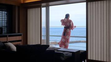 Twin Room with Open-air Bath | Minibar, in-room safe, soundproofing, free WiFi