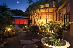 Property entrance - Hanashibuki (Tateyama)