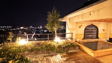 公共浴池