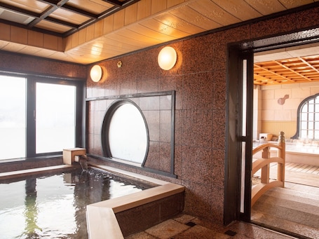 Public bath. Hotel Castle inn Ise