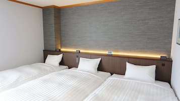 Deluxe Room, Non Smoking | Desk, free WiFi, bed sheets