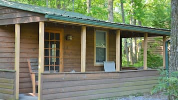 Comfort Cabin | Individually decorated, individually furnished, laptop workspace