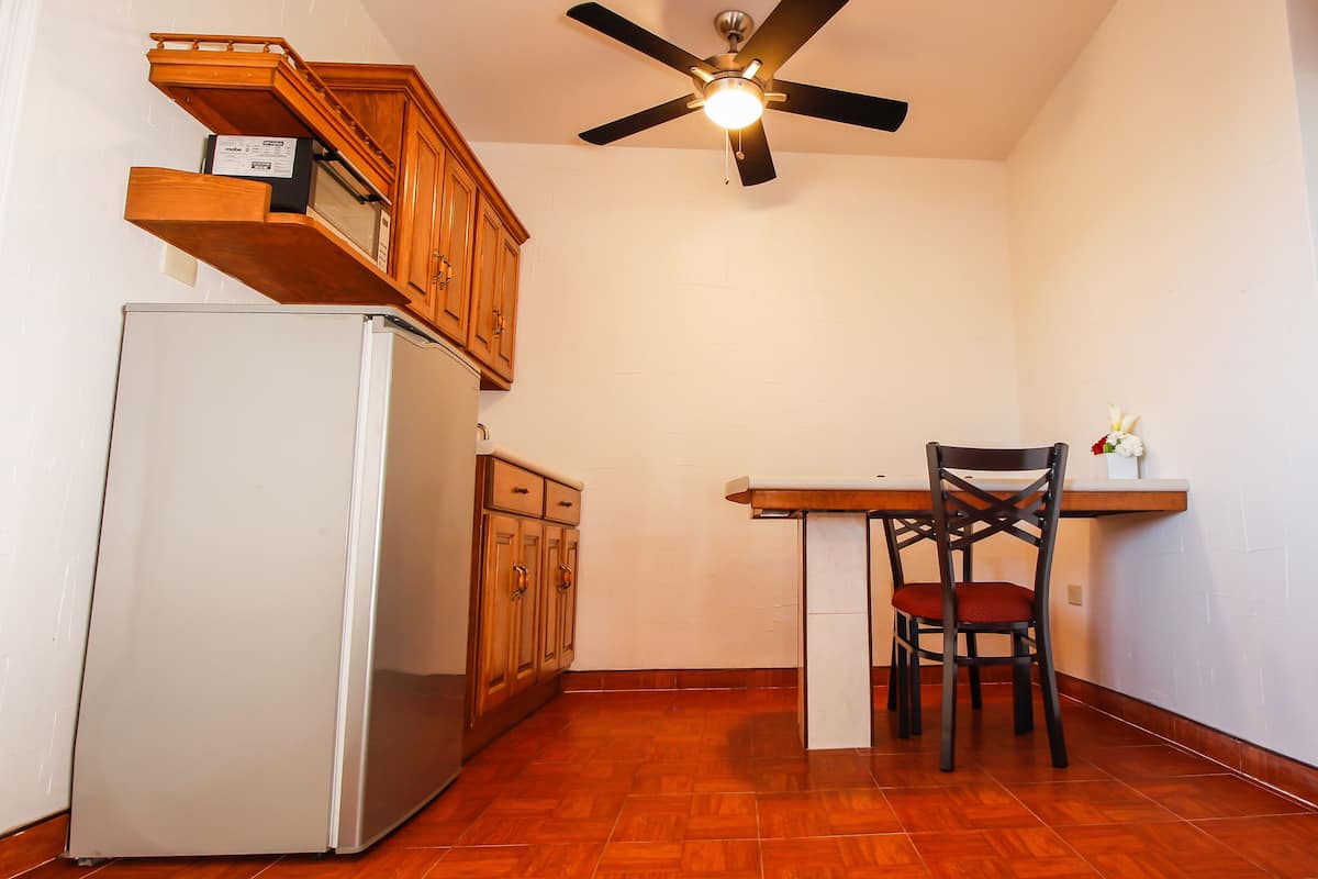 1 bedroom, desk, blackout drapes, WiFi (free)