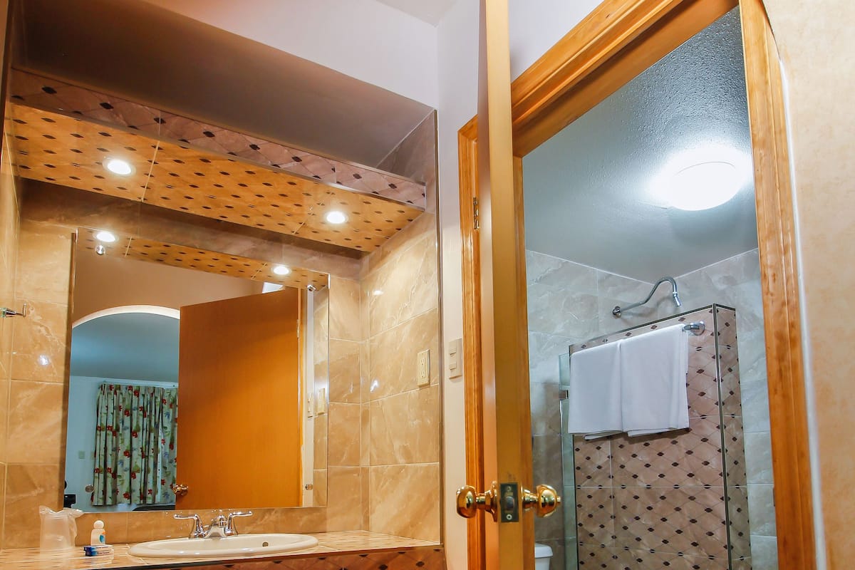 1 bedroom, desk, blackout drapes, WiFi (free)