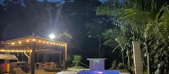 ์นด์ฌ ๋ธ๋ฆฌ์ผ์ ์ฌ๋ง๋ผ