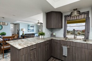 Interior - Beachside, Balcony! Heated Pool & Spa, Sleeps 10 402 (Redington Shroes)