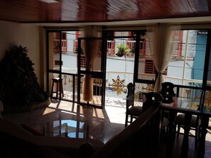 Interior - Find Land & A Rest (Filandia)