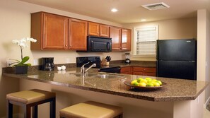Fridge, microwave, oven, stovetop - Two bedroom lockoff at The Westin Desert Willow Villas (Palm Desert)