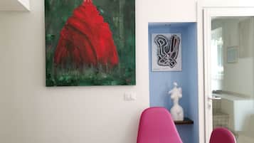 Interni