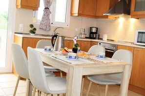 Dining - Villa Styliana - Annisaras - near the beach (Hersonissos)