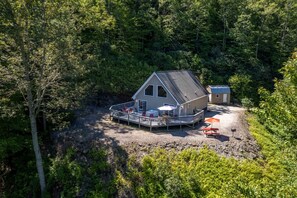 Exterior - Birds Nest-Hot Tub - Views - Gas Firepit (Bryson City)