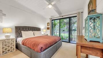 4 bedrooms, iron/ironing board